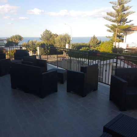 Alba De Mar B&B Roseto Capo Spulico Exteriör bild